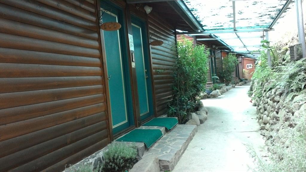 Qing Jing Xiao Taiyang Jingguan Homestay Ren'ai Exterior photo