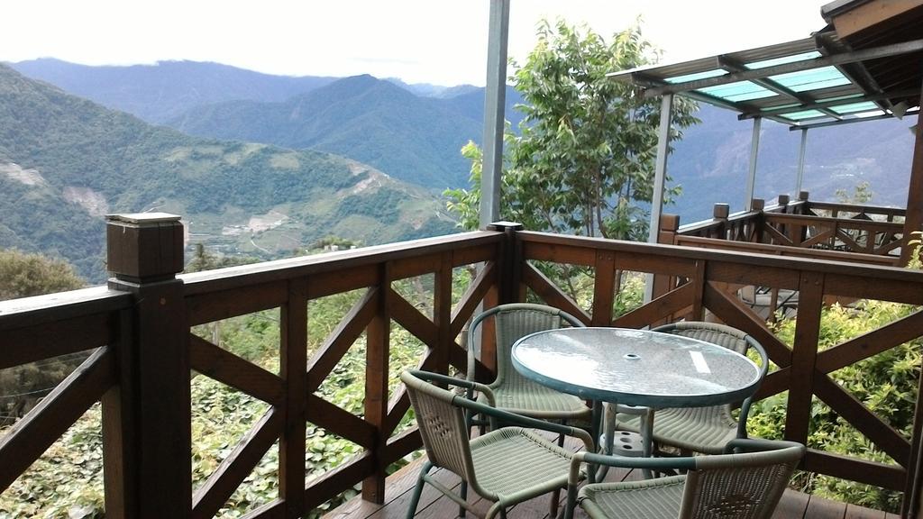 Qing Jing Xiao Taiyang Jingguan Homestay Ren'ai Exterior photo